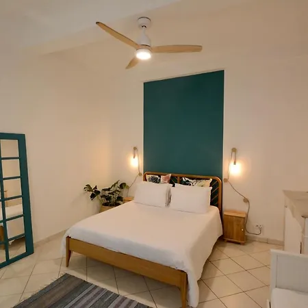 Old Town Apartment Antibes